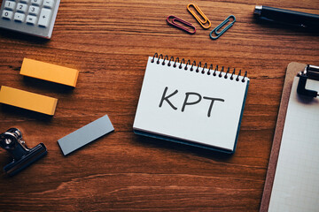 There is word card with the word KPT. It is an abbreviation for Keep, Problem, Try as eye-catching image.