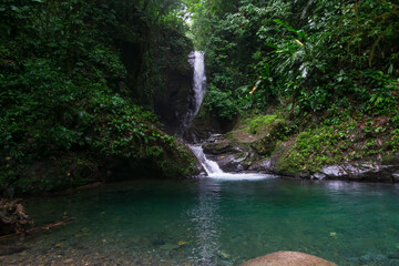 Cascada en la comarca de Panamá, lugares místicos