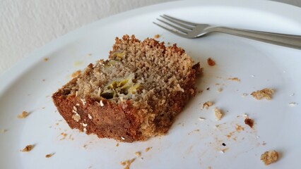 slice cake