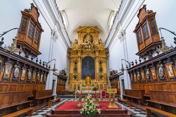 Fototapeta premium Interior of Holy Cross Church in Wrsaw, Poland