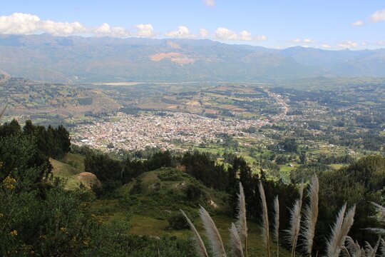 Vista de la ciudad de Cajabamba, Per&uacute;.