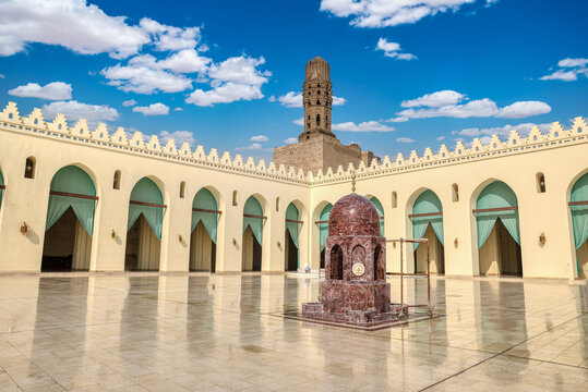 Al Hakim Masjid (Mosque) aka Al Jamea Al Anwar