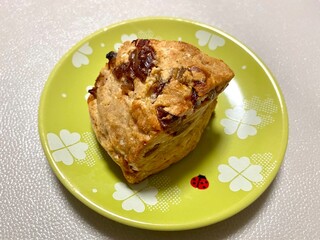 ドライフフルーツ入りスコーン