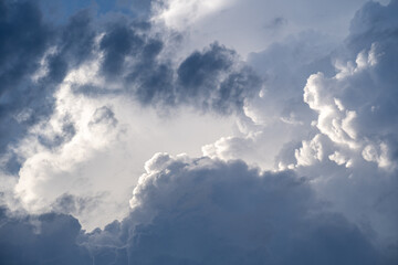 Fototapeta na wymiar Evening sky with clouds in spring
