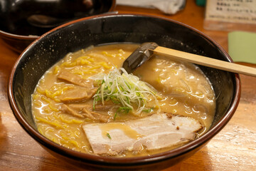 ラーメン
ramen