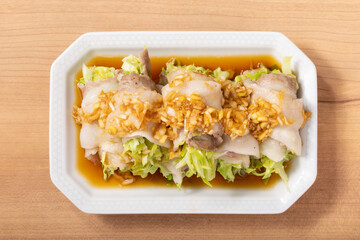 豚巻きキャベツのレンジ蒸し（ネギだれ）