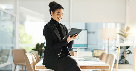 Happy woman in office with tablet, email or social media review for tech business, schedule or agenda. Smile, digital app and businesswoman networking online for market research, website and report. - obrazy, fototapety, plakaty