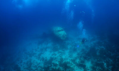 Fototapeta na wymiar a plane sunk on the island of Aruba