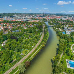 Ausblick auf das Donautal westlich von Ulm und Neu-Ulm, nahe der Mündung der Iller in die Donau