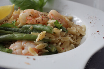 Fresh shrimp with orzo pasta and bush beans