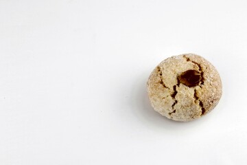 Morbidi biscotti sardi in tavola.