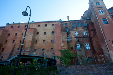 Zabytkowe kamienice wraz z muzeum od strony rzeki, Grudziądz, Poland