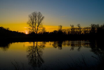 Fototapeta na wymiar czech river labe in sunset