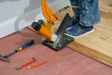 Fototapeta premium laying parquet flooring