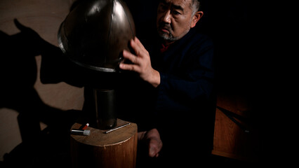 日本の武士（サムライ）のための甲冑制作