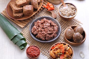 gudeg is indonesian traditioan food from jogjakarta