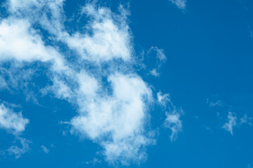 Obraz premium Clear Weather with Some Clouds in the Sky