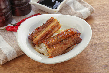 Roasred eel with steamed rice