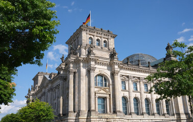 Fototapeta na wymiar Reichstag in Berlin 