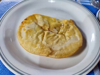 Altilia - Caciocavallo arrostito al Ristorante Porta Tammaro