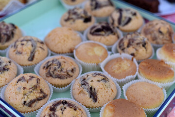 Cupcakes with what on the plate