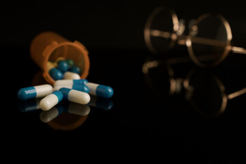 Painkiller opioids medicine pills drugs addiction