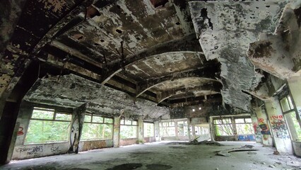 Fototapeta na wymiar Bâtiments abandonés