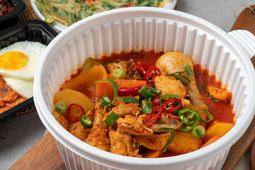 Korean food, braised spicy chicken, pork, kimchi stew, squid, stir-fry, red chili paste jjigae, stir-fried spicy pork, beef brisket, pork cutlet, seafood, soft tofu, side dishes, spicy food, rice,