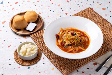 Pepper, tomato, pasta, spaghetti, rosé, shrimp, cream, perilla, aglio e olio, trouble, pollack, tripe, garlic, omurice, gambas, al-hiyo,