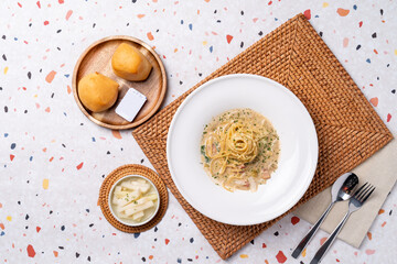 Pepper, tomato, pasta, spaghetti, rosé, shrimp, cream, perilla, aglio e olio, trouble, pollack, tripe, garlic, omurice, gambas, al-hiyo,