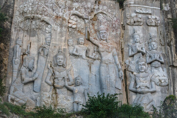 Bas relief au Phnom Sampov