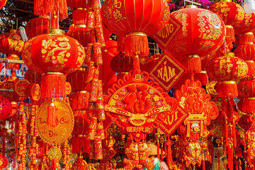 The fair before the Lunar New Year.
The Eastern New Year according to the lunar calendar. Sale of attributes and jewelry in Nha Trang in Vietnam.