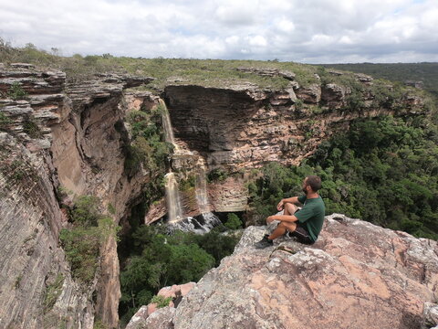 homem na Cachoeira do Ferro Doido, Morro do Chap&eacute;u, Chapada Diamantina  