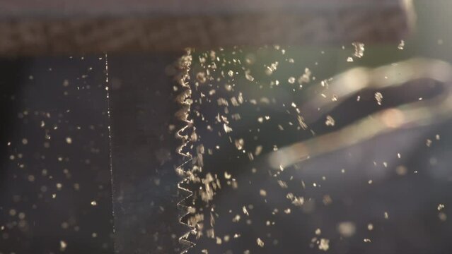 4K Highspeed Video of a jigsaw going thru wood