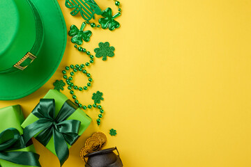 Pot o' gold picks: luxurious gifts for St. Paddy's Day. Top view shot of traditional hat, festive...