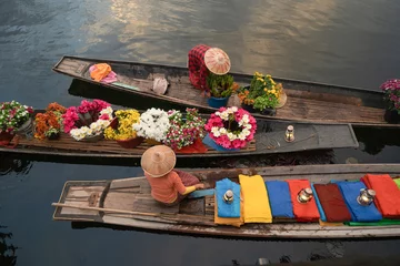 Fotobehang Damnoen Saduak Floating Market or Amphawa. Local people sell fruits, traditional food on boats in canal, Ratchaburi District, Thailand. Famous Asian tourist attraction destination. Festival in Asia. © tampatra