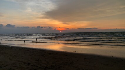 Obraz premium sunset over the sea