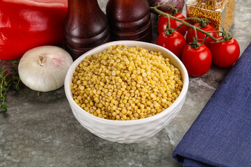 Dry ptitim heap in the bowl