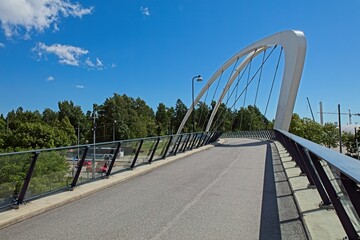 Auroransilta is a bridge for non-motorised traffic, facilitating the access and increasing the...
