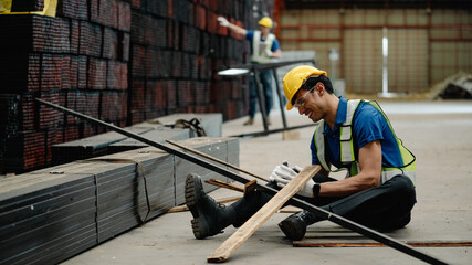 Work accident injuries A factory worker fell and injured his leg while working.