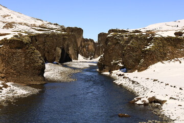 Fja&eth;r&aacute;rglj&uacute;fur is a canyon located in the southeast of Iceland about 8 km west of Kirkjub&aelig;jarklaustur.