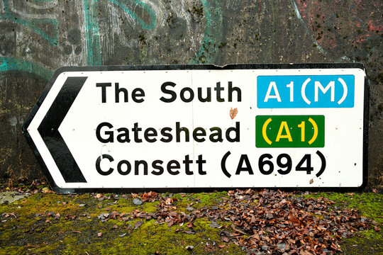 Newcastle UK: 28th Jan 2023: A traffic sign that has fallen down in storm. A1 motorway The South Gateshead Consett A694