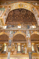 Fototapeta na wymiar Interior of Palatine chapel at Palermo