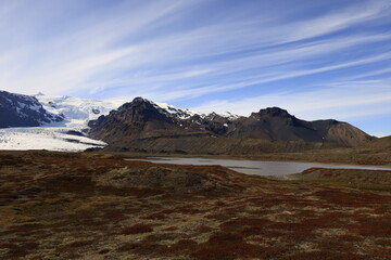 Fjallsárlón is a glacier lake at the south end of the Icelandic glacier Vatnajökull