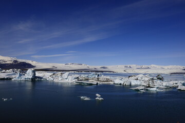J&ouml;kuls&aacute;rl&oacute;n is a large glacial lake in southern part of Vatnaj&ouml;kull National Park, Iceland