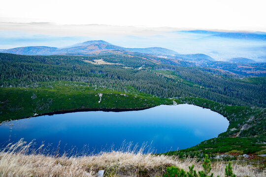 Wielki Staw.  Karkonosze National Park. Poland. Polish&ndash;Czech Friendship Trail. Kotły Małego i Wielkiego Stawu. Snezka. Sněžka.Giant Mountains. Mountains.Poland. Mountain peaks. Wildlife. Karpach. 