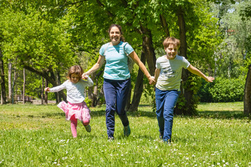 Fototapeta premium Family running