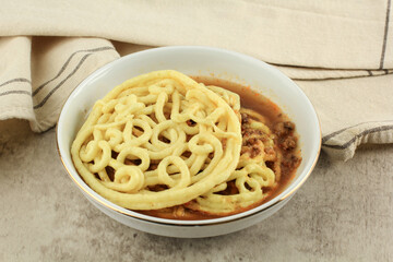 Crackers Noodle with Sauce