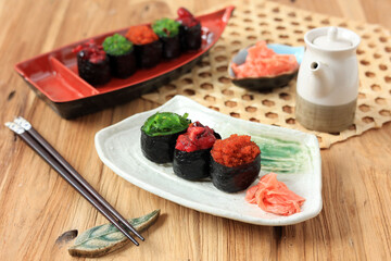 Various Topping Gunkan Maki Sushi