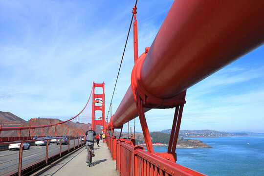 The golden Gate Bridge: San Francisco- View of the famous bridge crossing over the inlet to the San Francisco Bay.